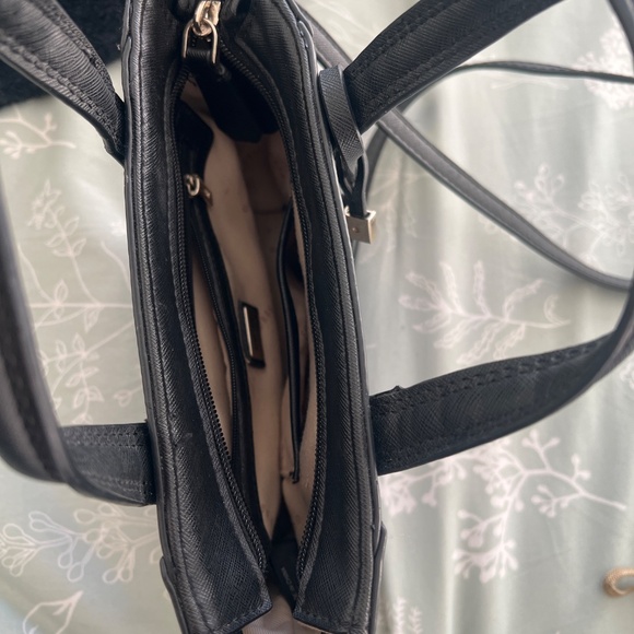 Guess bag - Picture 4 of 5